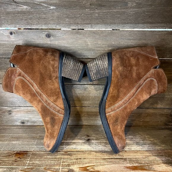 Womens Taos Dillie Brown Suede Heeled Ankle Boots Bootie Size 6-6.5 M GUC - Picture 4 of 7